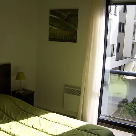 - - Zenith 3* Pau
