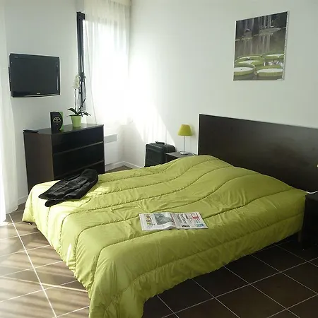– Zénith 3*