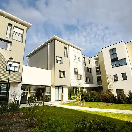 – Zénith 3*