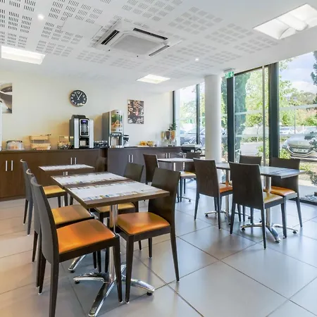 - Zenith 3* Pau