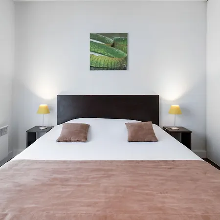 – Zénith 3*