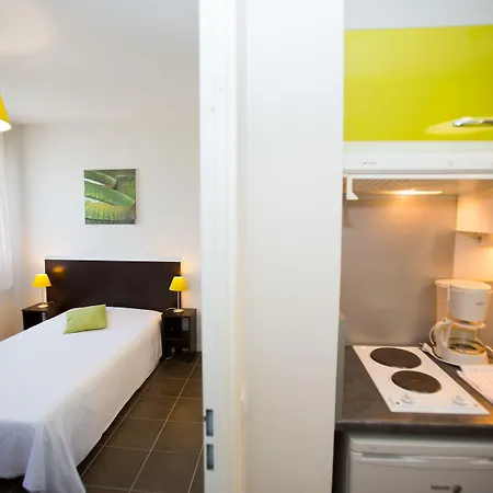 - - Zénith Apart-hotel 3*
