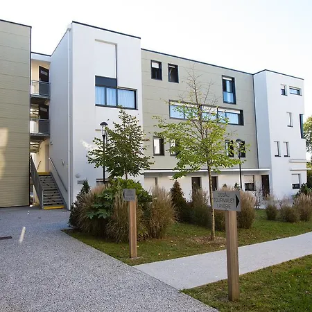 – Zénith Appart hôtel 3*