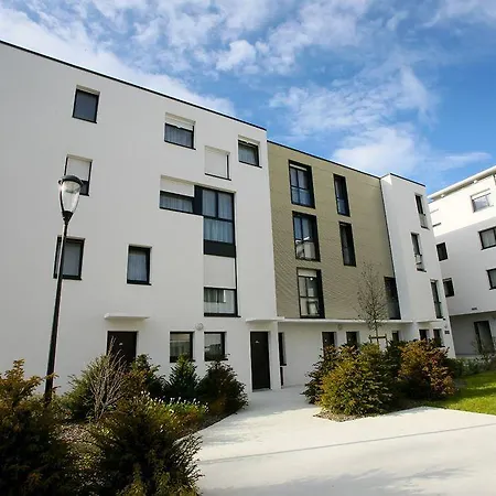 – Zénith Appart hôtel 3*