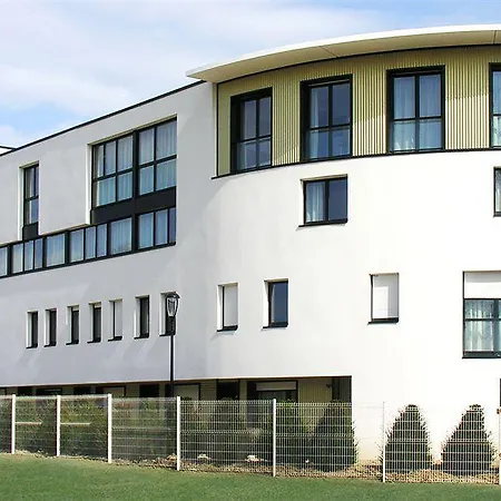 – Zénith Aparthotel