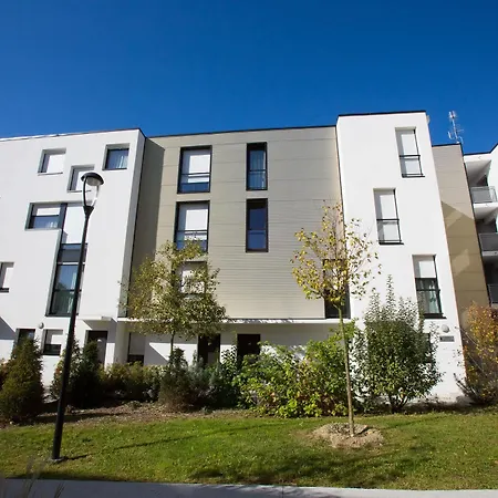 – Zénith 3*