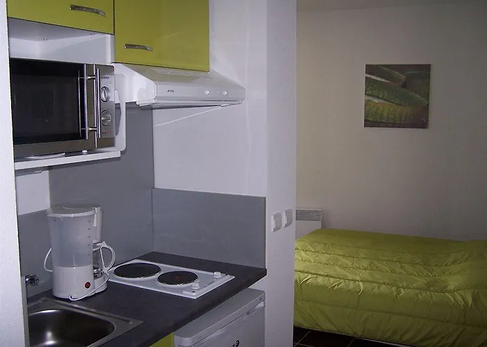 – Zénith Aparthotel Pau