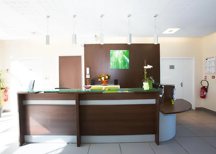 – Zénith Aparthotel