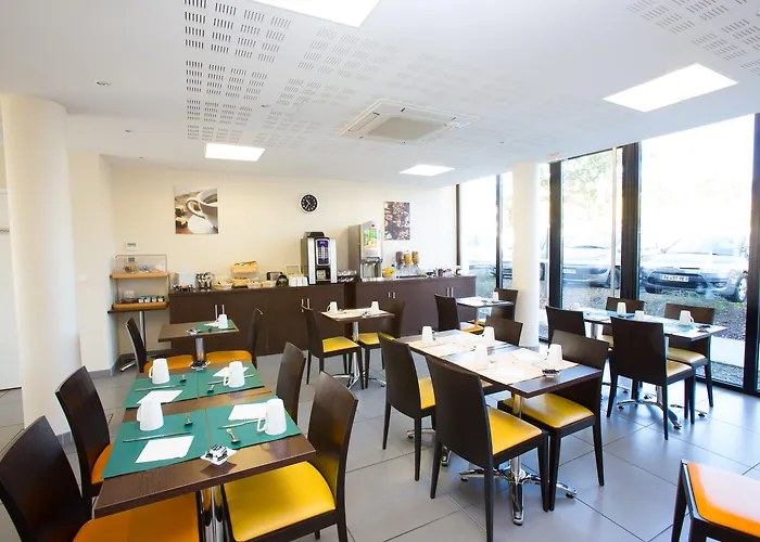 – Zénith Aparthotel