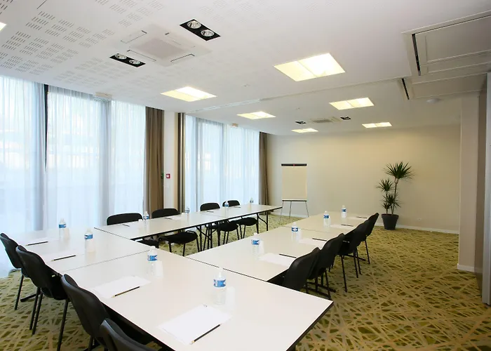 Aparthotel – Zénith Pau