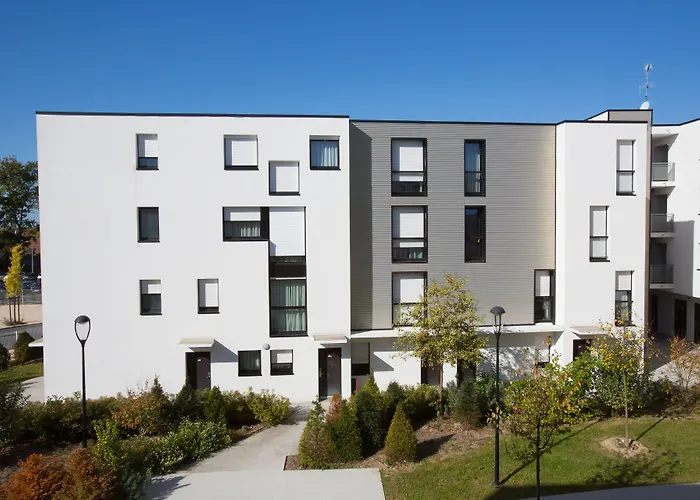 – Zénith Aparthotel Pau