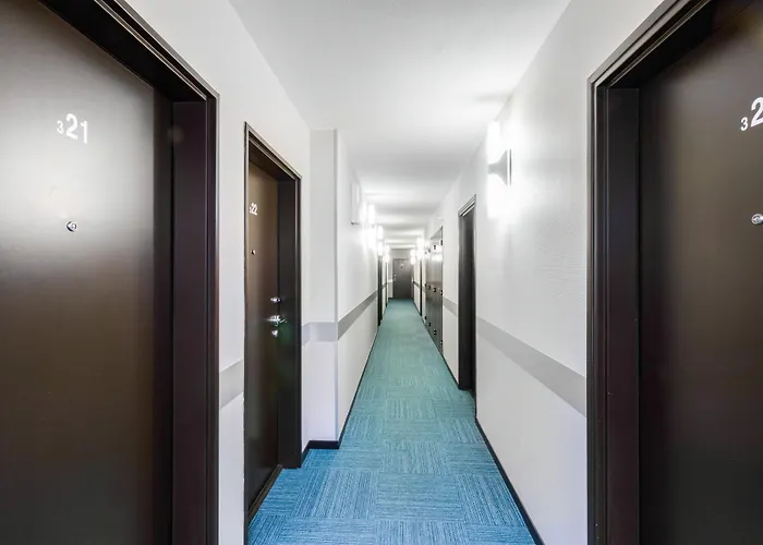 – Zénith Aparthotel Pau