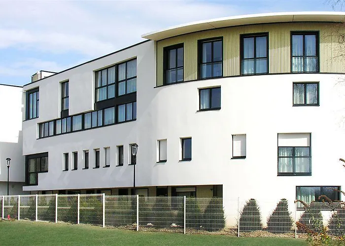 – Zénith Aparthotel