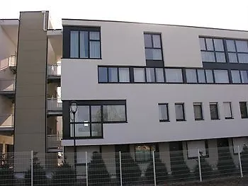 – Zénith Aparthotel Pau